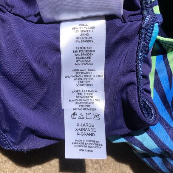 ModCloth NIP Retro Chic Tanya Vibrant Blue Tropical Print Crop Bikini Top XL - Picture 7 of 8